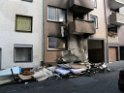 Sperrm++ll Brand mit +£bergriff der Flammen auf Wohnhaus K+Âln Kalk Kapitelstr  P04